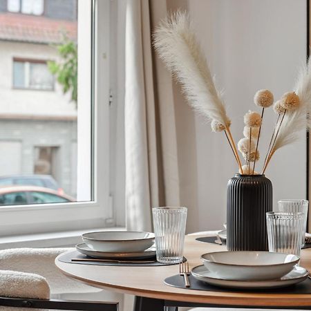 Malu Rooms - Ruhige Lage, Erdgeschoss, Smarttv, Netflix, 24H Checkin, Ludwigsburg Luaran gambar
