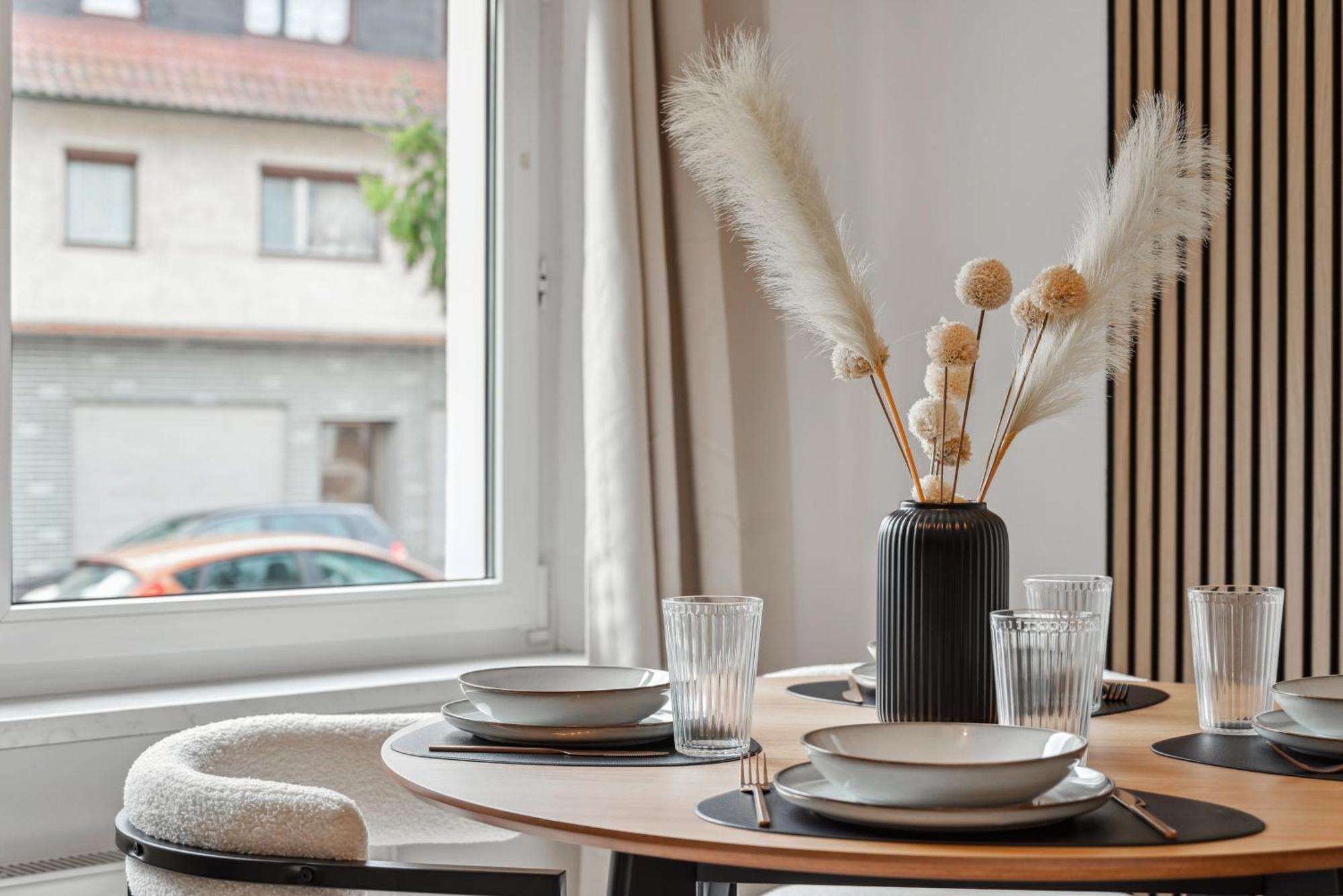Malu Rooms - Ruhige Lage, Erdgeschoss, Smarttv, Netflix, 24H Checkin, Ludwigsburg Luaran gambar