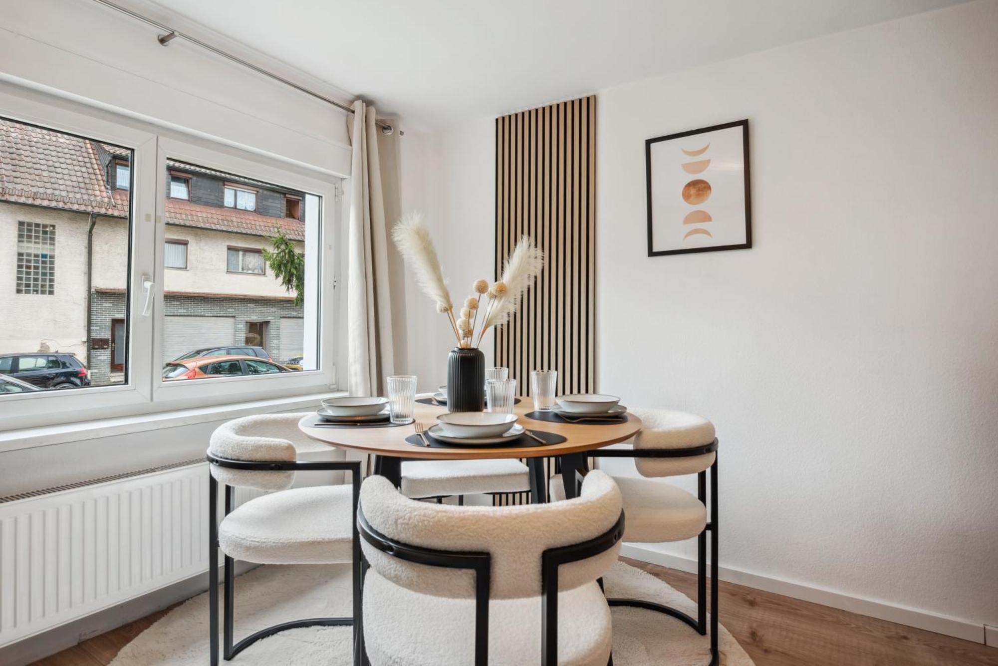 Malu Rooms - Ruhige Lage, Erdgeschoss, Smarttv, Netflix, 24H Checkin, Ludwigsburg Luaran gambar