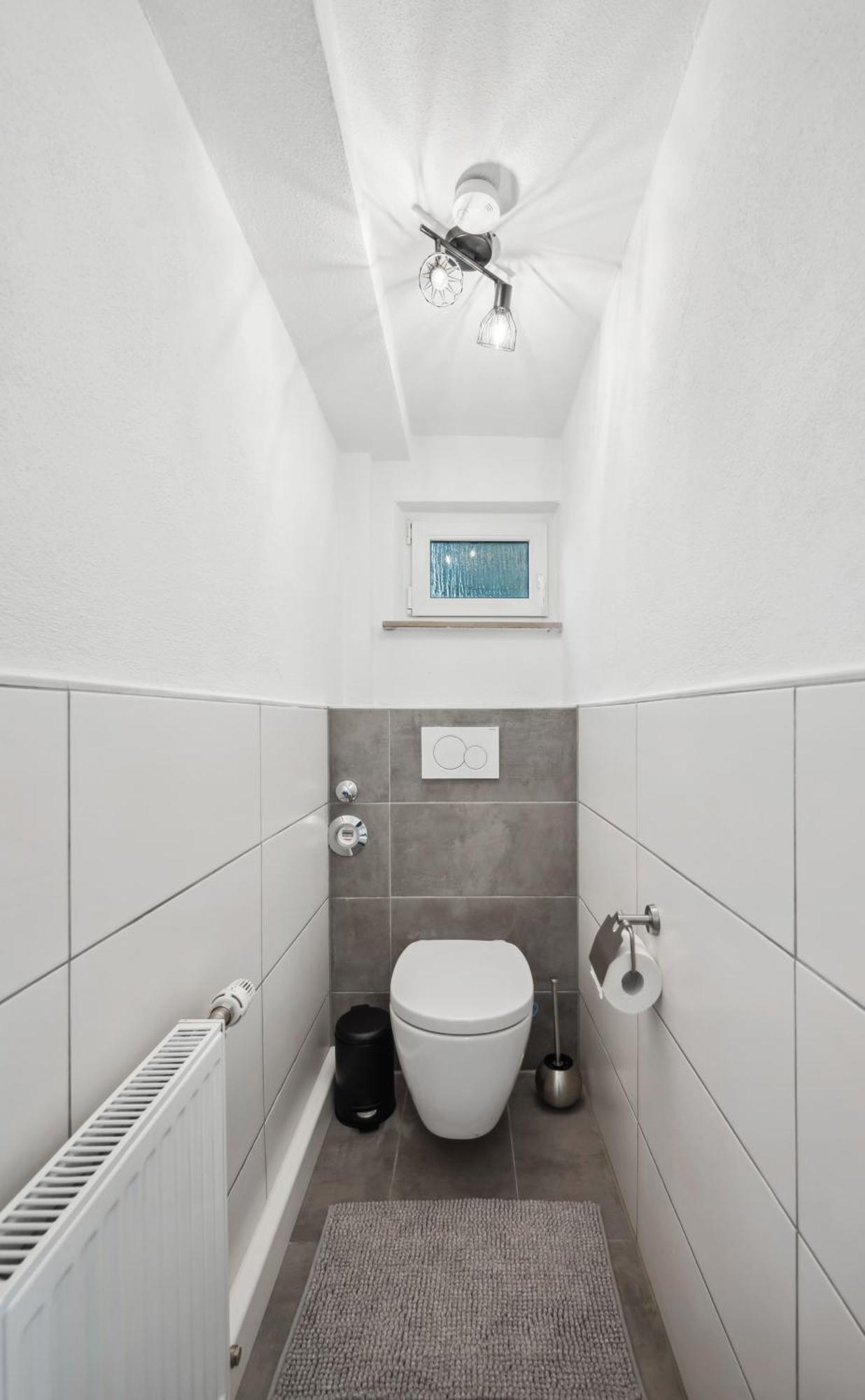 Malu Rooms - Ruhige Lage, Erdgeschoss, Smarttv, Netflix, 24H Checkin, Ludwigsburg Luaran gambar